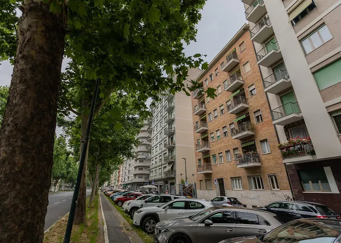 Corso Vittorio By Wonderful Italy * Torino